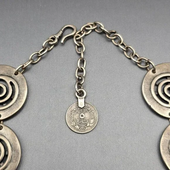 VTG Swirl Disc Medallion Statement Necklace 16" Antique Silver-Plate Adjustable - Picture 2 of 13